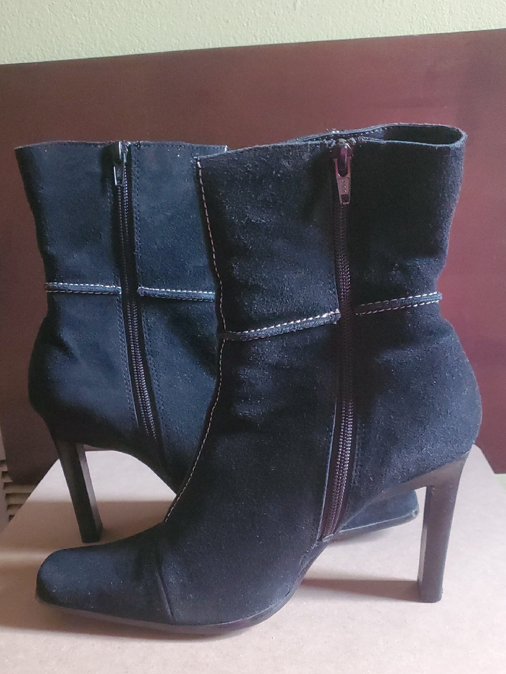 [Rarely Worn] Black Suede Leather High Heel Ankle Boots